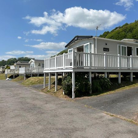 Balmoral Villa Pendine Luaran gambar