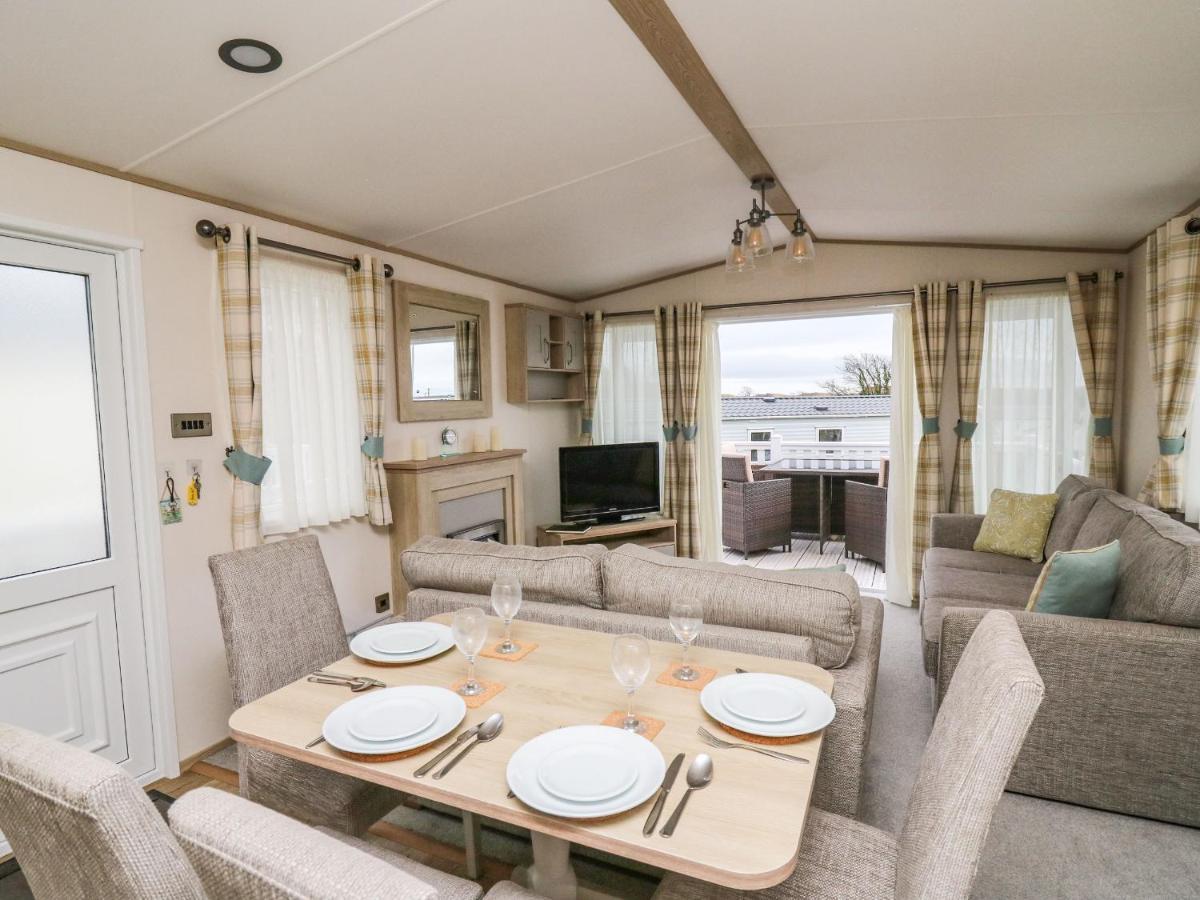 Balmoral Villa Pendine Luaran gambar